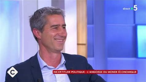 Replay C à Vous Du 11072024 François Ruffin Sa Violente Charge Contre Emmanuel Macron