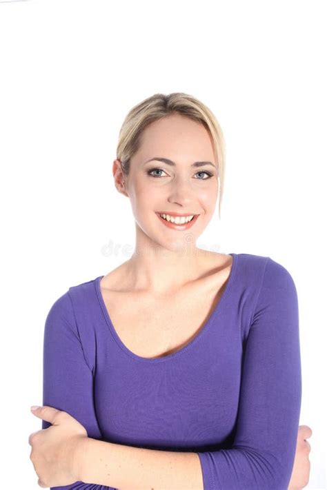 Jeune Femme Blonde De Sourire Amicale Dans Le Studio Image Stock Image Du Sourire Femelle