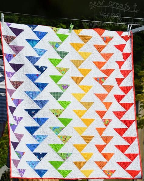 Free Tutorial - Rainbow Migrating Geese Quilt by Jane