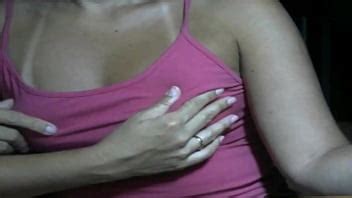 Mature Housewife Cheating Husband Showing Her Pussy For A Lot Of Guys At Public Chat XNXX