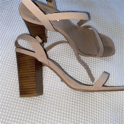 Billini Nude Hana Heels Only Worn Twice Wooden Depop