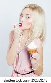 Beautiful Sexy Elegant Blonde Woman Bright Stock Photo 228940342 Shutterstock