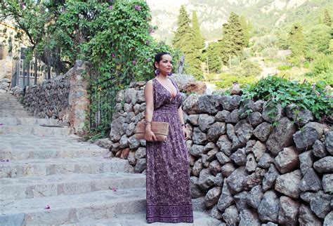 Lilac Nude Look MAV Magazine By Aurora Vega