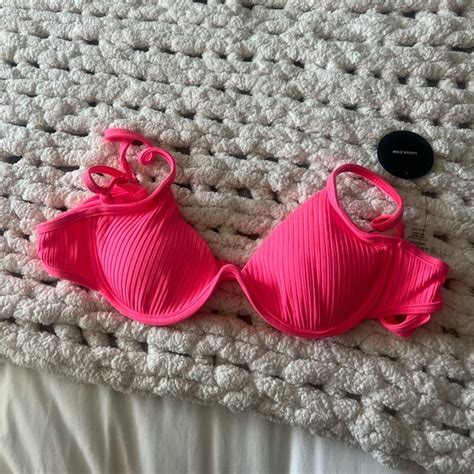 Lulu S Swim Lulus Bright Pink Bikini Top Poshmark