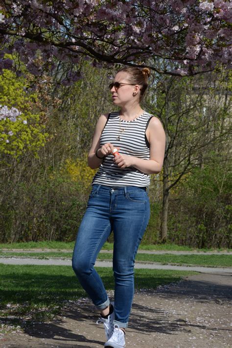 Super Sexy Ass In Tight Levi S Jeans Life With A Jeans Fetish