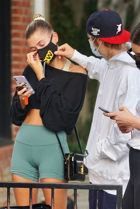 Hailey Baldwin Bieber Cameltoe Pussy Print DrunkenStepFather