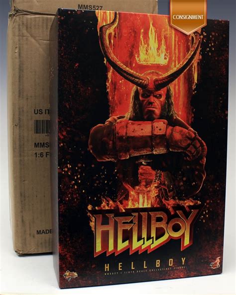 Hellboy Hot Toys MMS527 1 6 Scale Figure CONSIGNMENT