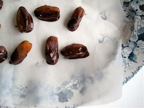 Chocolate Dates