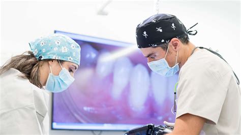 Periodoncista Madrid - Periodoncia - Clínica Ruiz De Gopegui