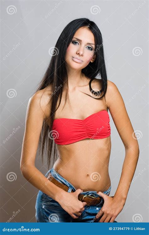 Femme Mince Sensuelle De Brunette Image Stock Image Du Dame Agile