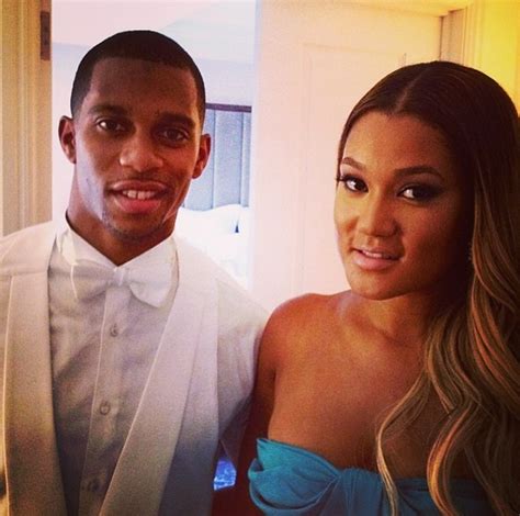 She Said Yes Victor Cruz And Long Term Girlfriend Elaina Watley Engaged