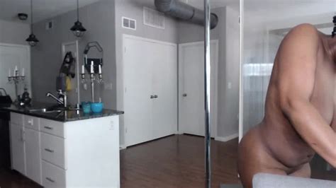 Black Lady Pillar Dancing Naked Hotntubes