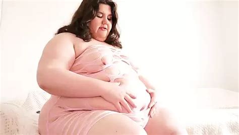 My Big Belly Enjoy This Beautiful Look Amateur Porn By FapHouse XHamster