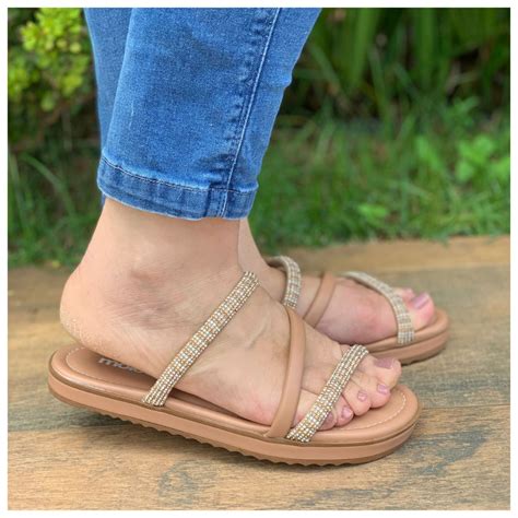 Sandália Rasteira Moleca 5413 1100 Três Tiras Feminino Nude Kaisis Calçados