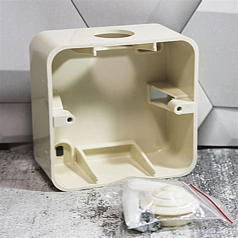 Коробка MAKEL бежевая установочная для наружного монтажа ...