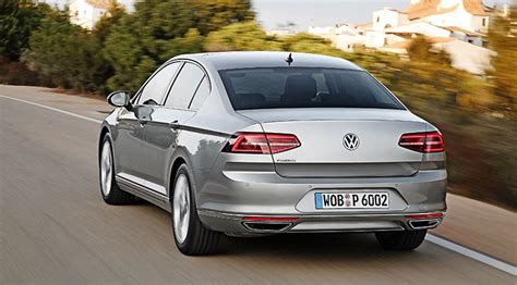 Vw Passat Tdi Se Business Review Car Magazine