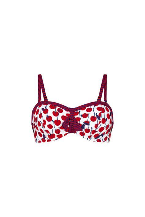 Hot Sexy Elly Licious Bikini Pics