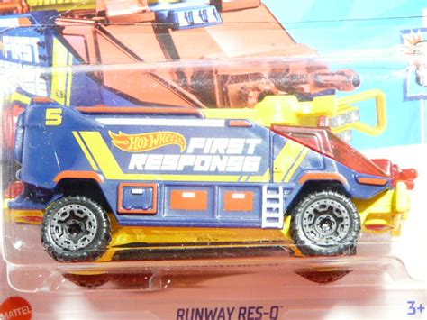 HOT WHEELS RUNWAY RES Q ESPORTSVIAN
