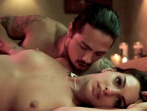All Around Adult Anne Hathaway Nude Scenes From Havoc Enhanced In 4K