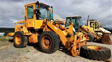 Lot 6 , 2001 Hyundai HL 720-3 Loader - YouTube