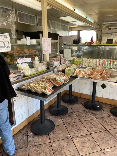Banh Mi And Che Cali