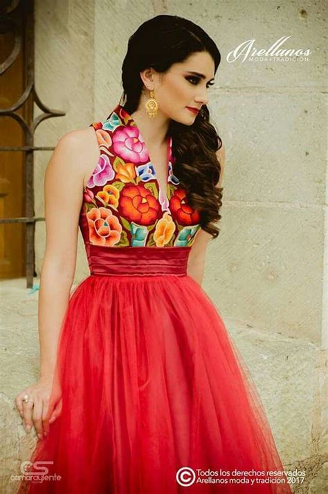 Pin By Lic Cammy De Herrera On Ropa E Ideas Mexican Quinceanera Dresses Mexican Fashion