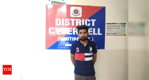 Delhi Sex Predator Who Used To Target Schoolgirls Held Delhi News Times Of India