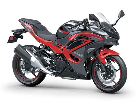 Motorrad Vergleich Yamaha R7 35 kW 2025 vs. Kawasaki Ninja 500 SE 2025
