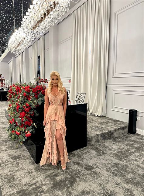 Ghinescu Emilia Official added... - Ghinescu Emilia Official