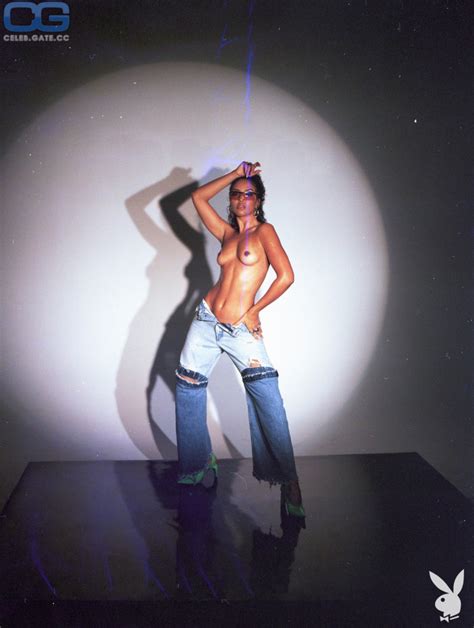 Izabela Guedes Nude Pictures Photos Playboy Naked Topless Fappening