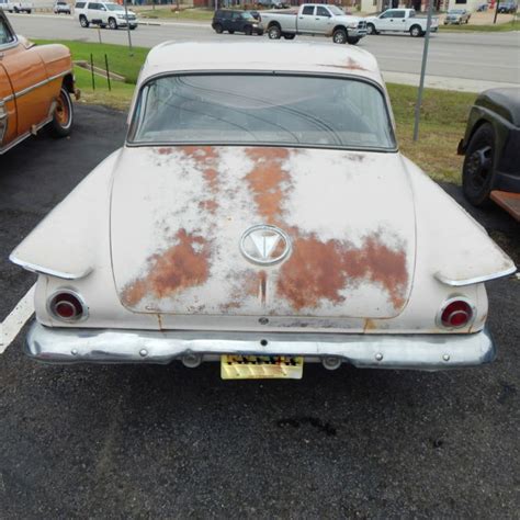 RARE 1962 PLYMOUTH VALIANT SIGNET 200 SLANT 6 WHITE For Sale In