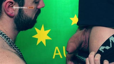 用大球吮吸粗鸡巴 Pornhub Gay