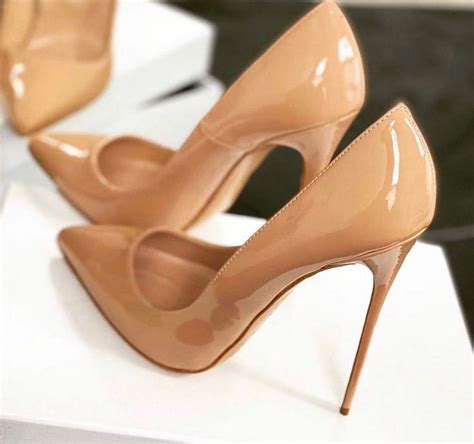 Scarpin Nude Verniz Bs Bruna Silverio