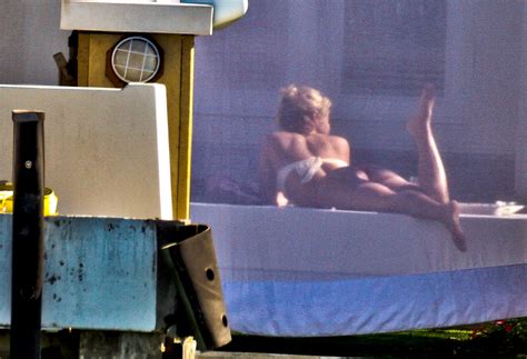 Shakira Nude Sex Scene Videos Celebmasta