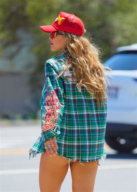 Rita Ora Sexy Legs Hot Celebs Home