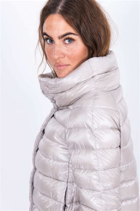 Herno Daunenjacke Sofia In Hellbeige Gruener At