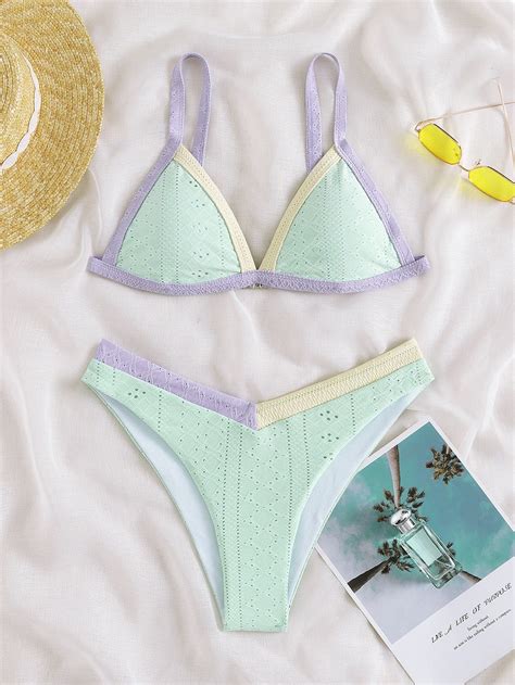 Bañador bikini micro triángulo de color combinado con bordado con ojal verde menta Colombia