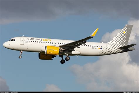 Ec Ncs Vueling Airbus A N Photo By Kevin Hackert Id