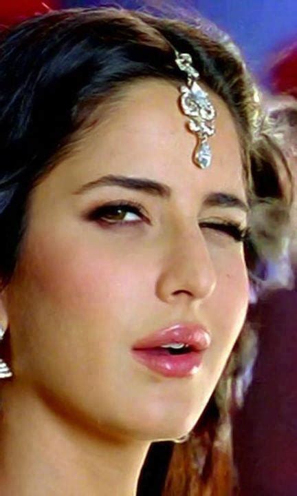 Katrina Kaif Looking Hot Mirchi Photos Blogspot