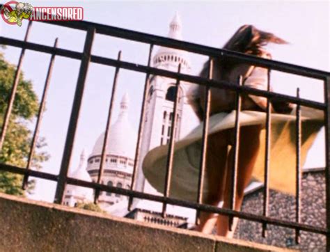 Naked Zillah Emanuels In Brandende Liefde