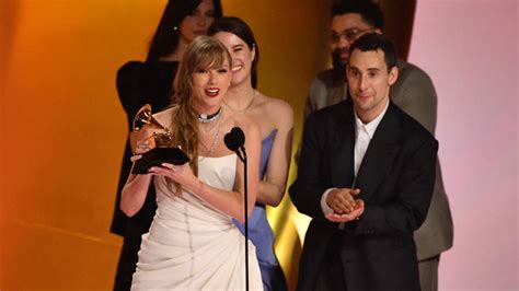 Taylor Swift Wins Her Fourth Grammy For Album Of The Year Makes