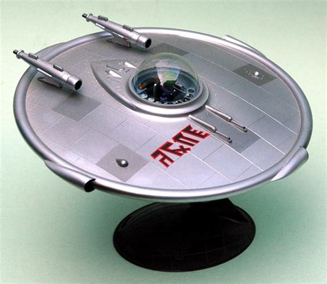 Flying Saucer 1 48 Scale Model Kit By Lindberg Model Kit Geek