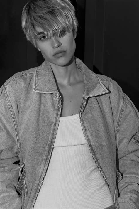 Amelia Hamlin Topless Sexy Photoshoot Hot Celebs Home