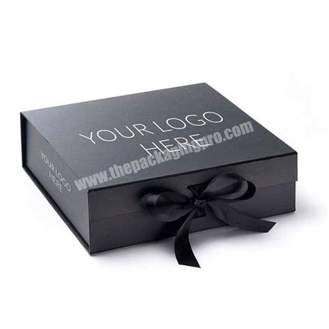 Custom Design White Magnetic Women Lingerie Foam Paper Boxes Bra Gift Box Underwear Packaging