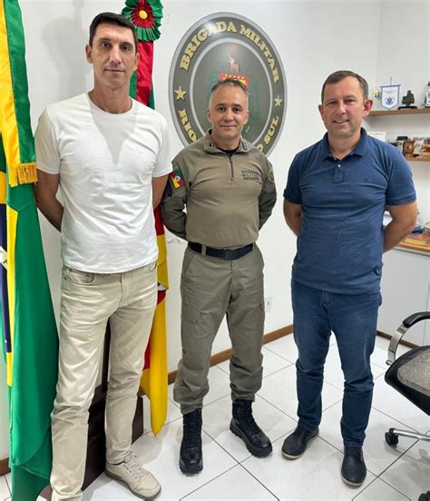 Comandante Regional Recebe Visita Do Prefeito E Do Chefe De Gabinete De