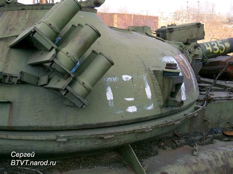 1-3 – Башня Т-62М с установленным модулями пассивной защиты ...