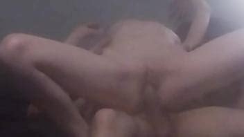 MONTANDO y DRENANDO la enorme POLLA de papá XVIDEOS