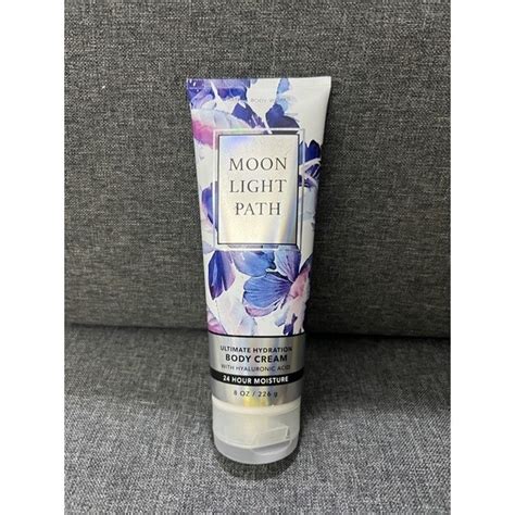 Chính Hãng BBW Kem tắm dưỡng ẩm toàn thân Bath And Body Works Bubbly Moon Light Path 226g