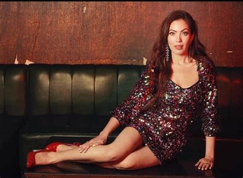 munmun dutta hot  babita ji bikini images navel