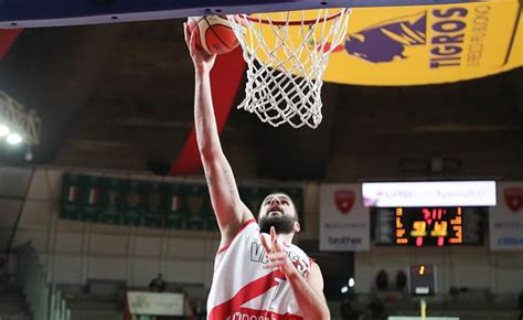 Basket Serie A Varese Trento Cronaca E Tabellino